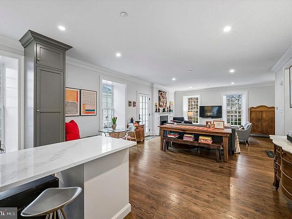 3rd image of 1032 Cedar Grove Rd #3