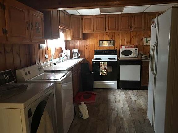 4th image of 4400 N Eberhart Ave