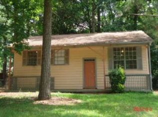 6446 Granada Dr, Forest Park, GA