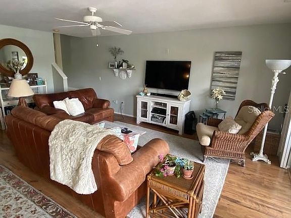 2nd image of 850 S Tamiami Trl APT 123
