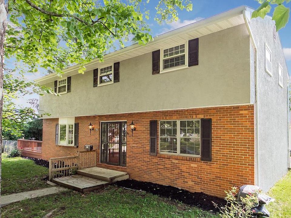 1st image of 1582 Valley Dr