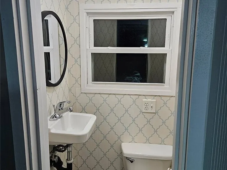 2080 River Rd #15 — Photo 11