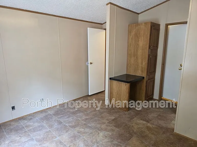 7318 Hayward Ave #P30 — Photo 8