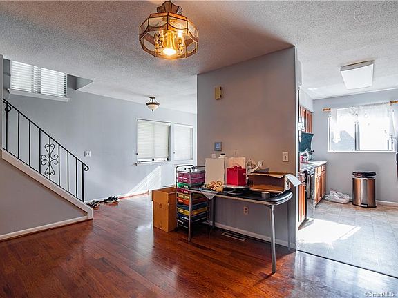5th image of 2 Stonegate Dr #H