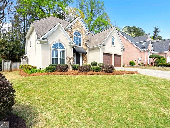 3rd image of 4972 Secluded Pines Dr