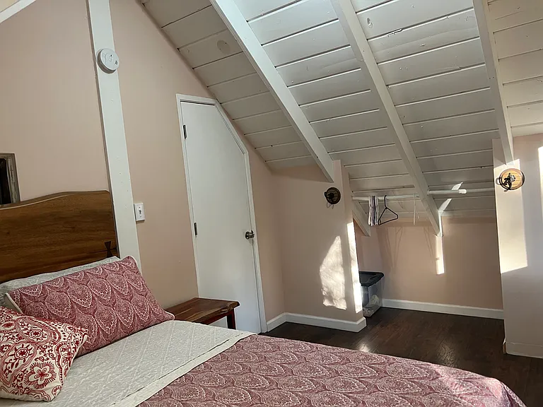 689 Knoll Dr — Photo 37