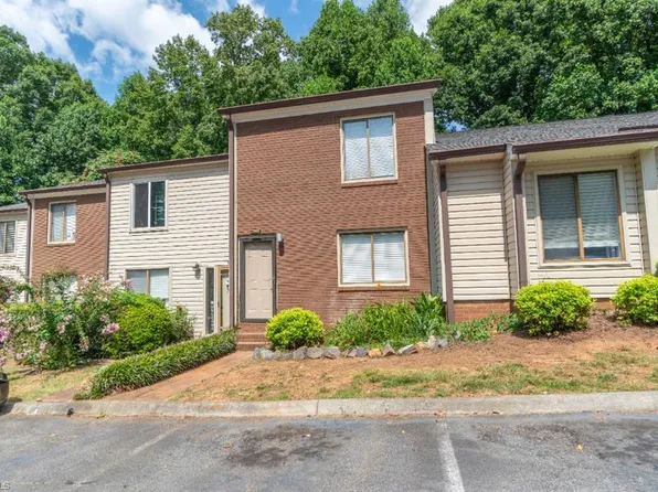 147 Forest View Dr, Winston Salem, NC 27104