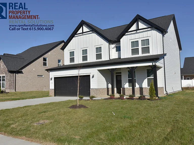 2302 Beaver Dr — Photo 2