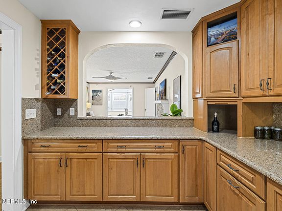 5th image of 1384 SAN MATEO Avenue