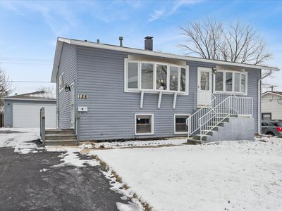 128 McCabe Dr, Streamwood, IL, 60107