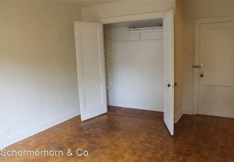 816 Simpson St — Photo 5