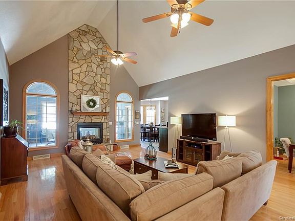 4th image of 4864 Austin Shores Dr