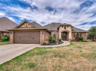 17333 Ridgewood Dr, Edmond, OK 73012