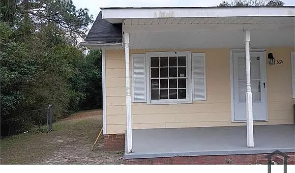 3674 Brownley Dr — Photo 2