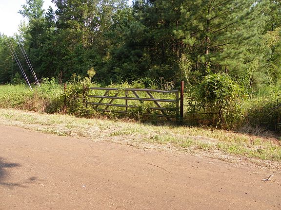 3rd image of 19514 County Road 2160