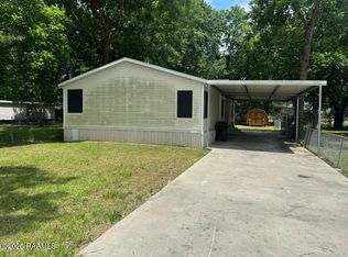 126 Barton Pl, Breaux Bridge, LA 70517