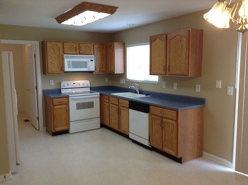 4th image of 233 Saddle Creek Ln