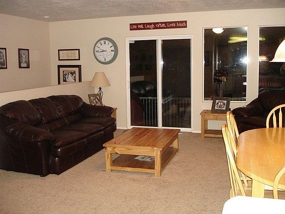 5th image of 181 E Calais Ln