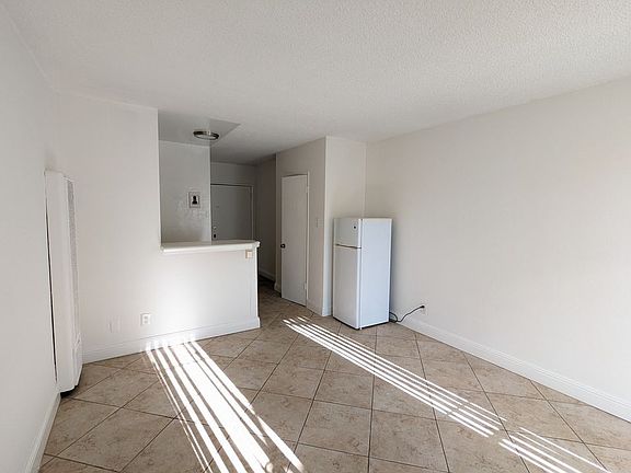 4th image of 4524 S Slauson Ave APT 5