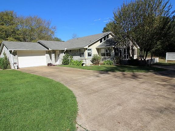 2nd image of 293 Golfview Dr