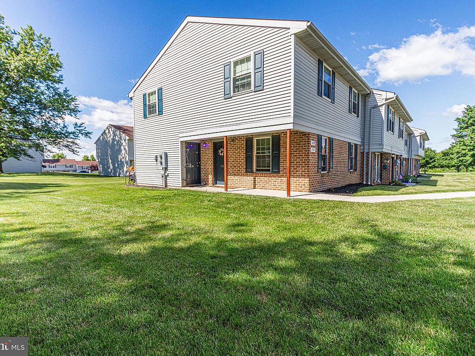 1st image of 1701 Long Dr #216