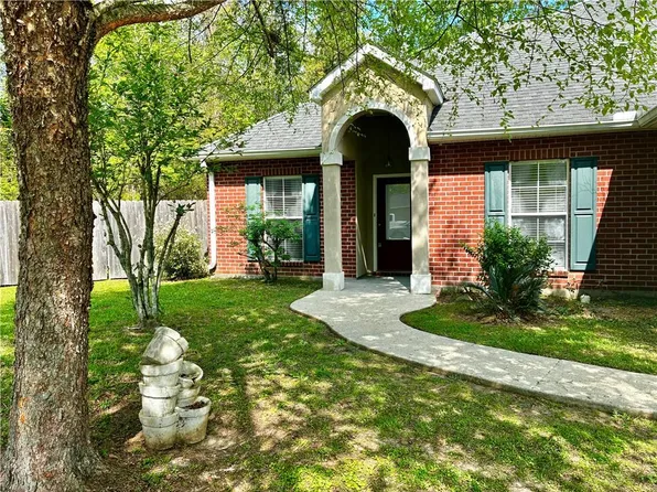 40128 Emerald Dr #B, Ponchatoula, LA 70454