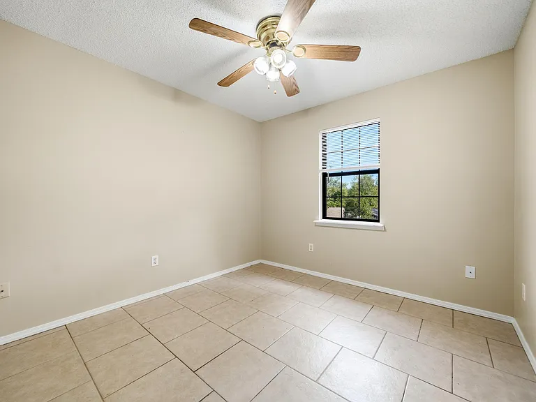 111 Jordan St — Photo 12