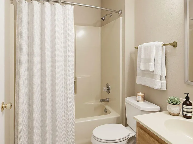 902 Quartz Ct #B — Photo 14