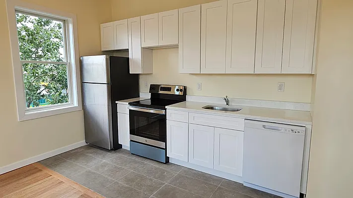 Rented by David Francis New York LLC | media 3