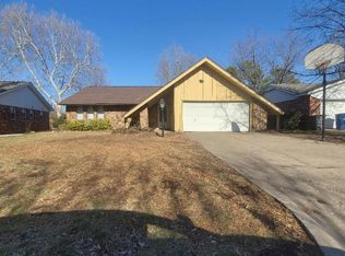 4911 S 94th Pl E, Tulsa, OK 74145