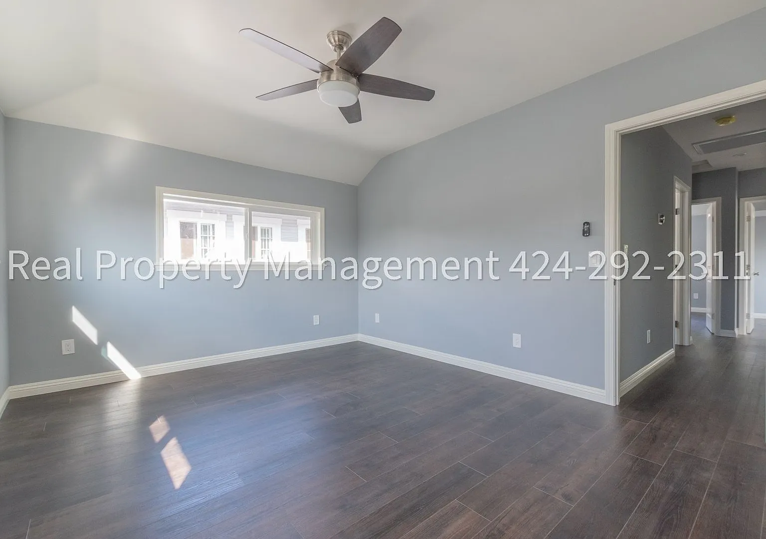 Dont miss out this 4 Bed 2 bath — Photo 1