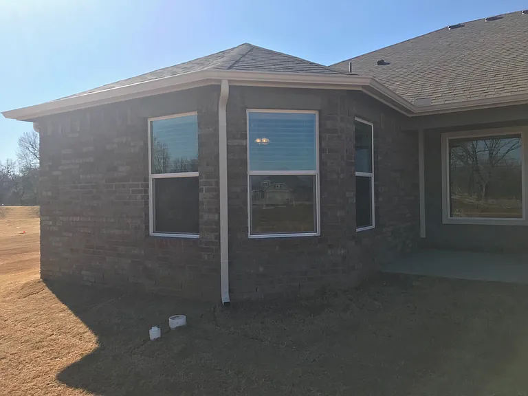 14431 S Jamestown Ave — Photo 20