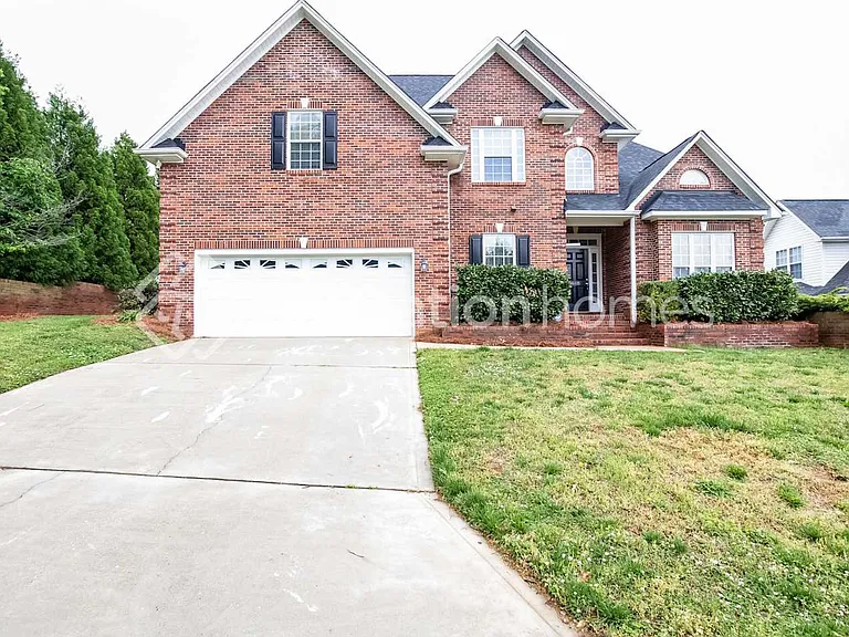 3668 Tea Olive Rd — Photo 1