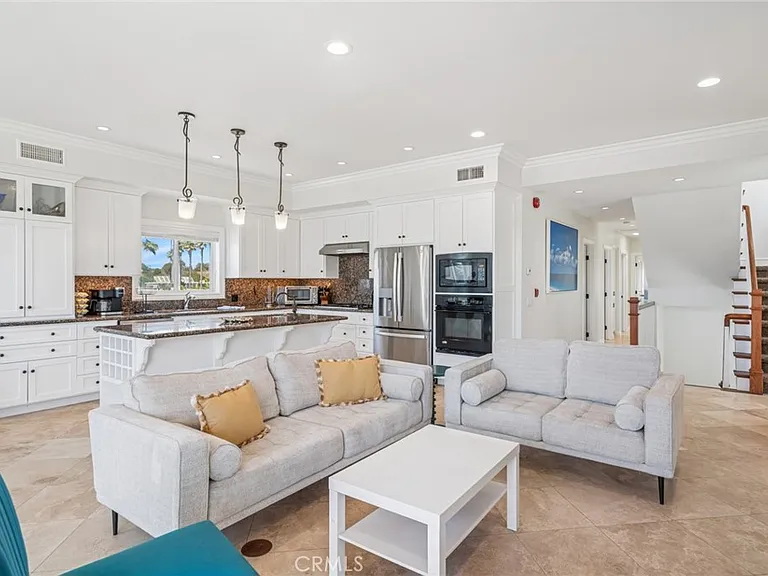 6111 Seashore Dr — Photo 17