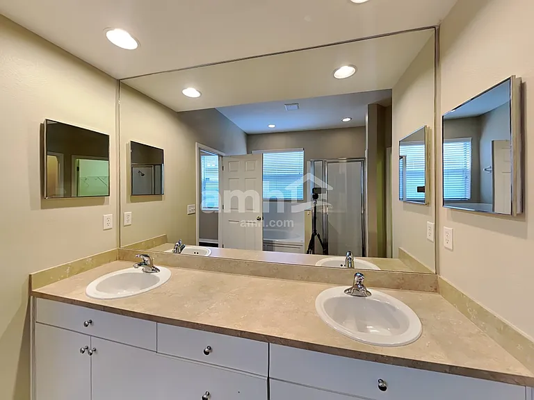 3124 Shady Lily Ln — Photo 13