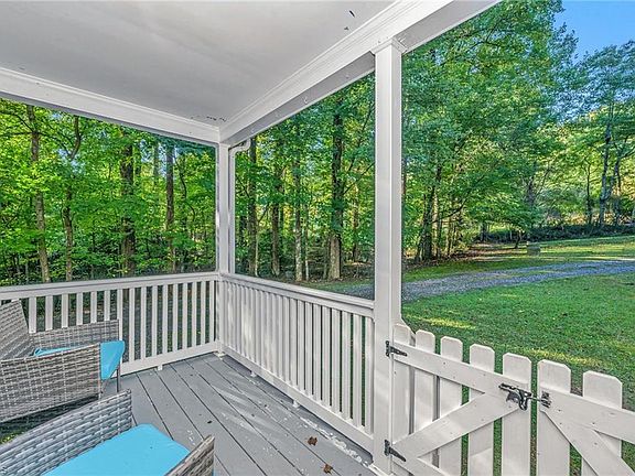 3rd image of 294 Pike Rd