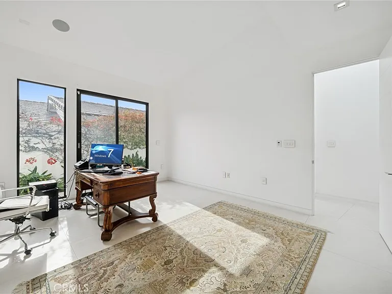 4607 Perham Rd — Photo 49