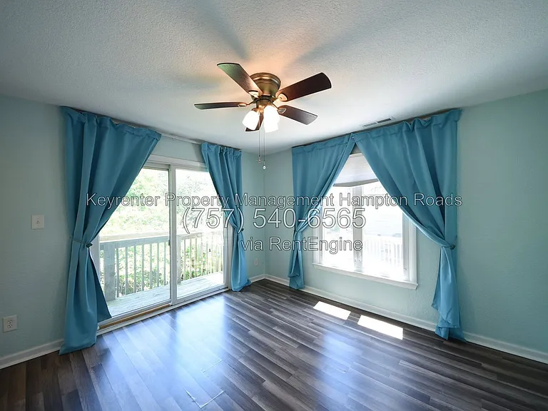 9716 7th Bay St #301 — Photo 16