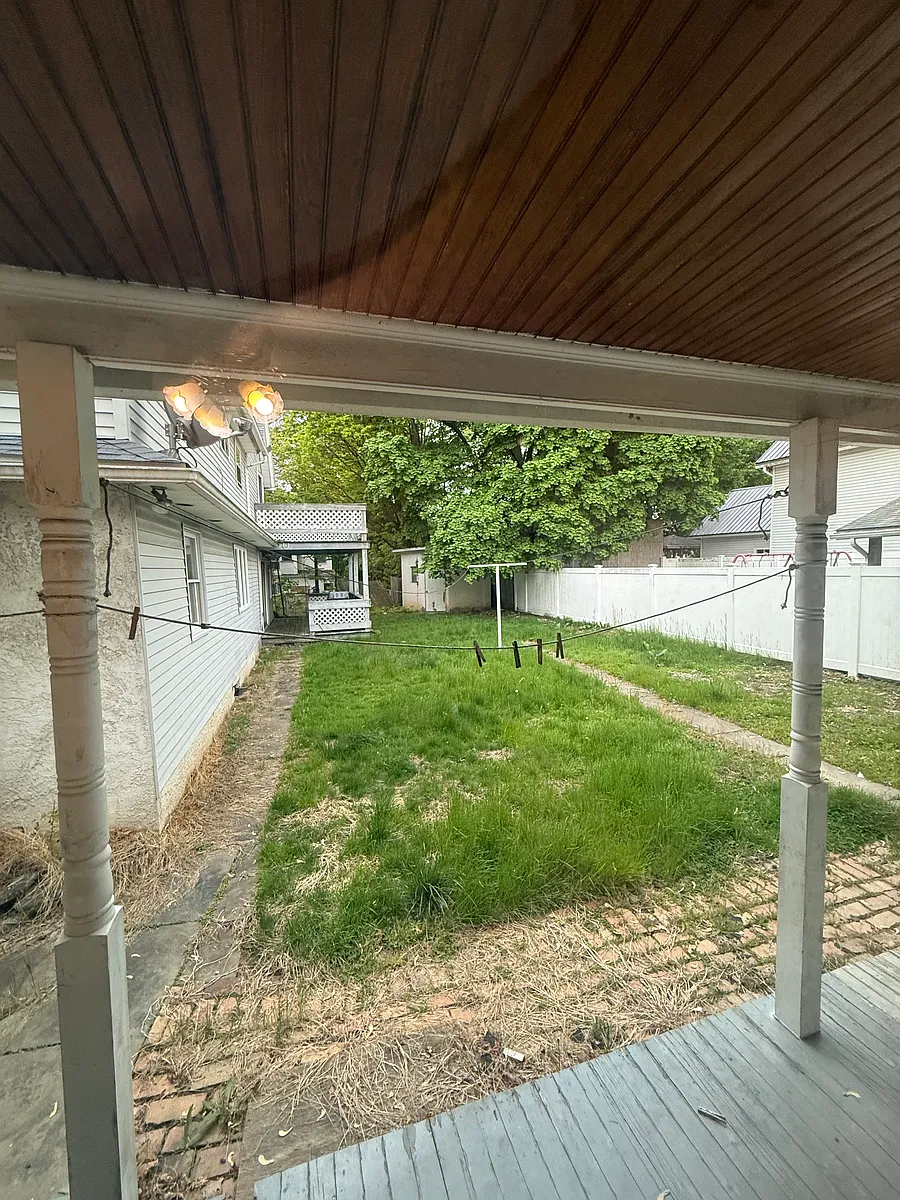 Building Photo - 1760 Wayne Ave #1