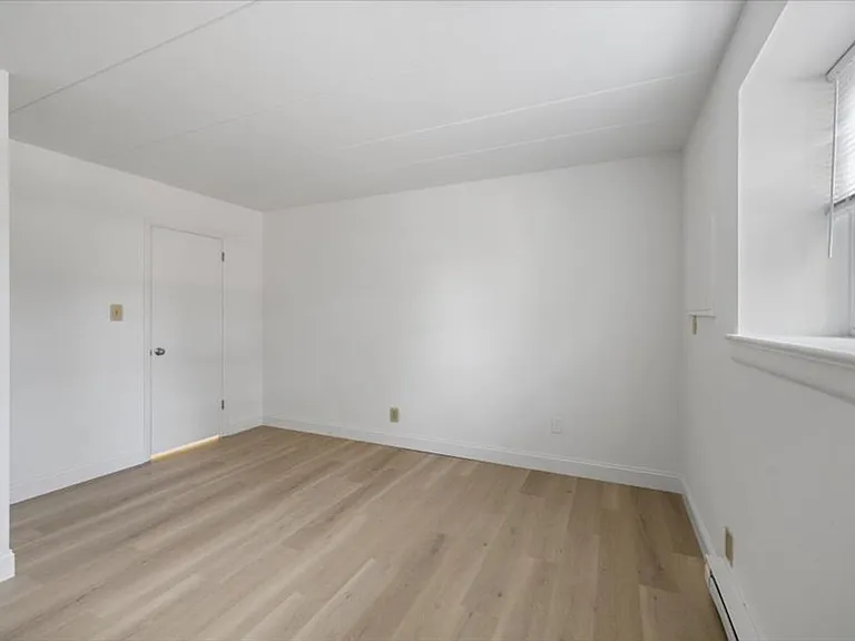 Peachgate Apartments — Photo 6