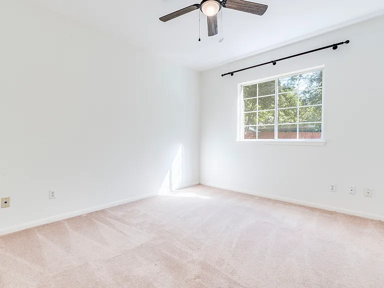 6911 Gentle Oak Dr — Photo 19