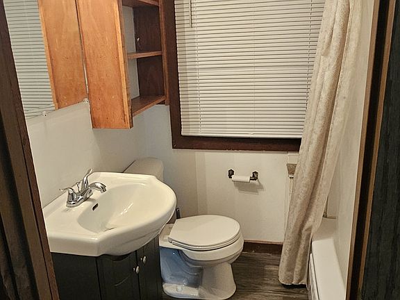 4th image of 1525 Rose St #2