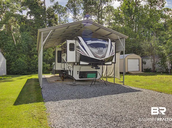 425 Elberta Loop, Lillian, AL 36549