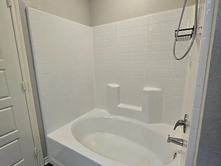 19866 Meadow West Ln — Photo 26