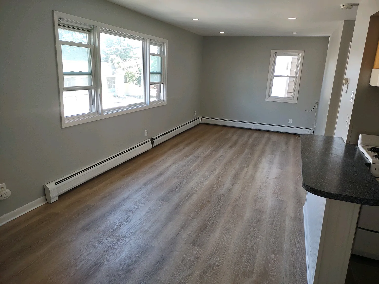 1 bed, 1000 sqft, $1,445 — Photo 4
