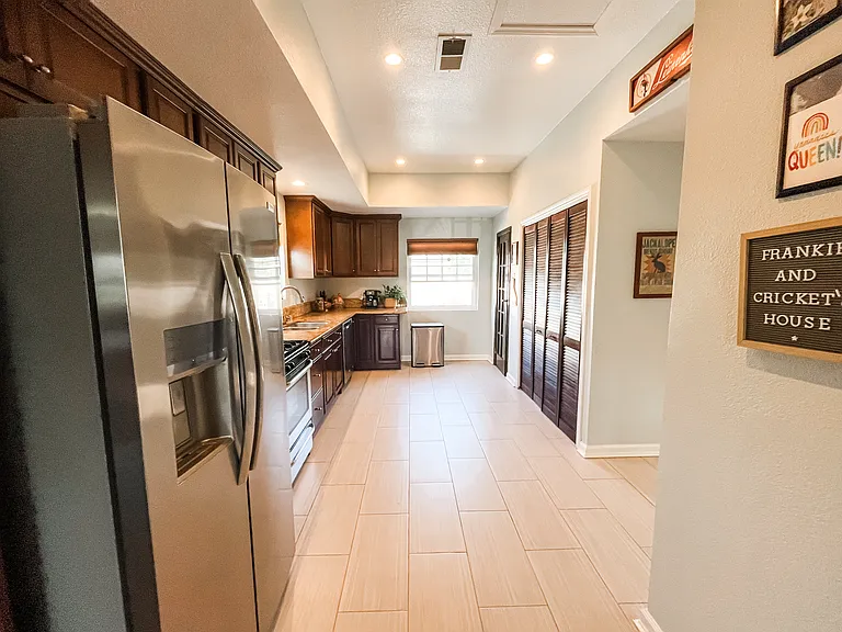 3243 Eucalyptus Ave — Photo 10