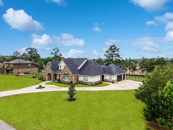 Beautiful, custom built home sits on 3/4 acre lot