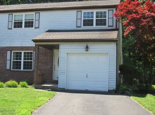 125 Knightsbridge Dr, Yardley, PA