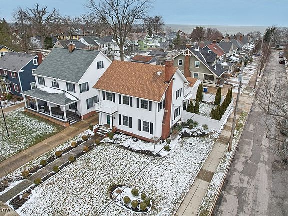 5th image of 15602 Lake Ave