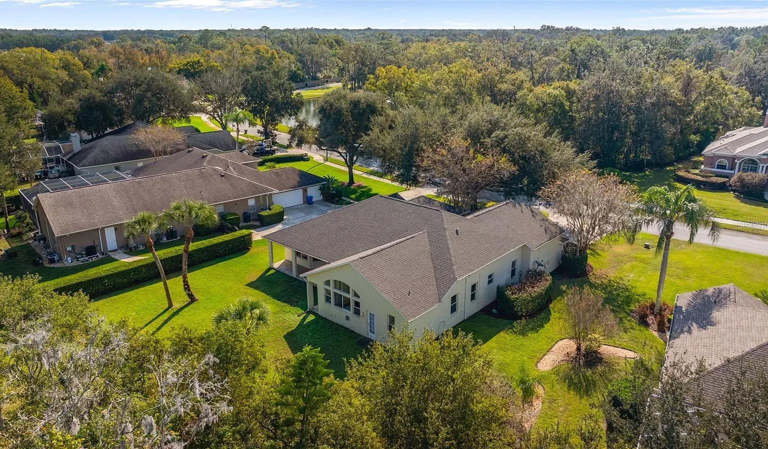 5 bed, 3.0 bath, 3512 sqft, $4,000 — Photo 3